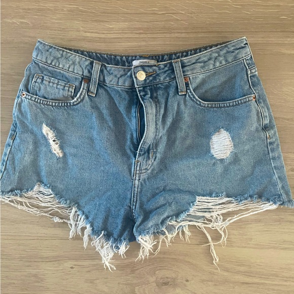 Ripped shorts - Picture 1 of 3